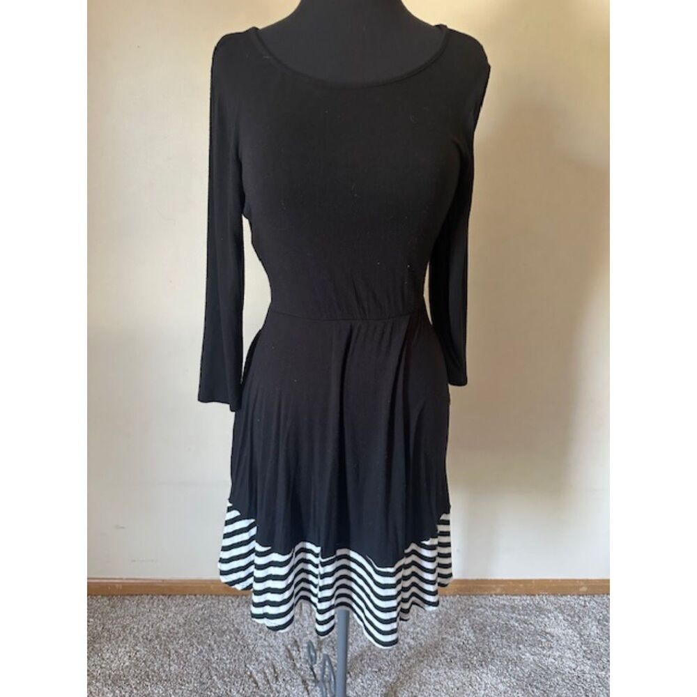 Andrée by Unit Black & White Striped Hem Dress  8613